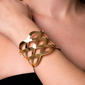 18k Gold | Ribbon | Laser Cut Cuff